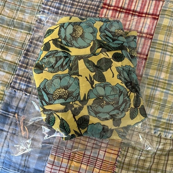 NWT Alice + Olivia Womens Cady Shorts Sz 10 Floral Print High Waisted Sunflower - Picture 8 of 8